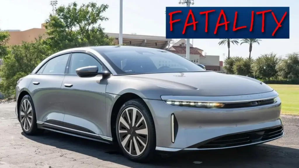 Lucid Air Touring 2023 року втратив 73% вартості на аукціоні