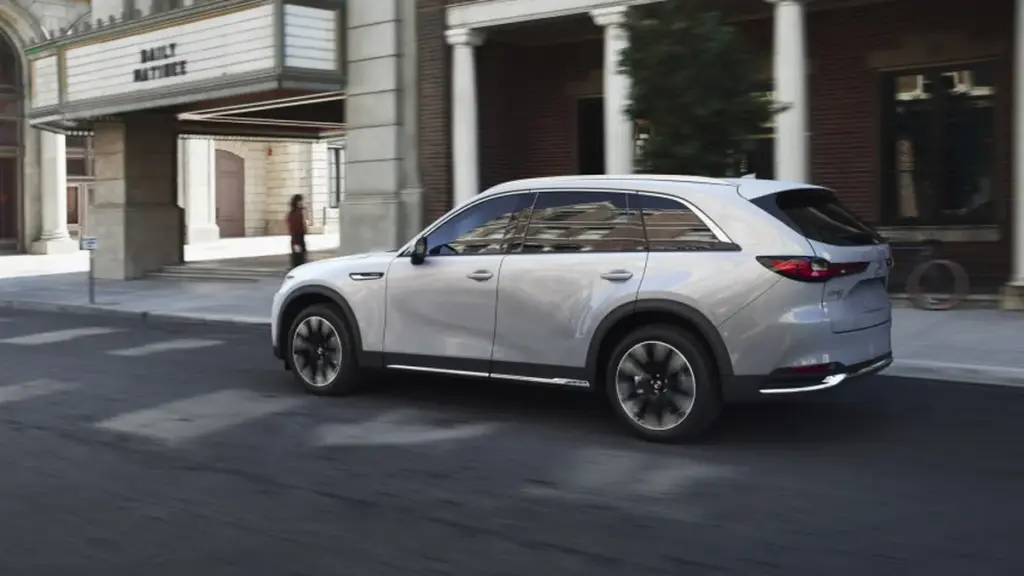 Mazda випустила кросовер CX-90 2027 модельного року в США