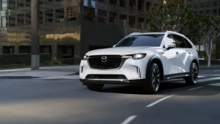 Mazda випустила кросовер CX-90 2027 модельного року в США
