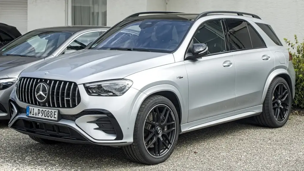 Mercedes-AMG представив гібридний кросовер GLE 53 потужністю 577 к.с.