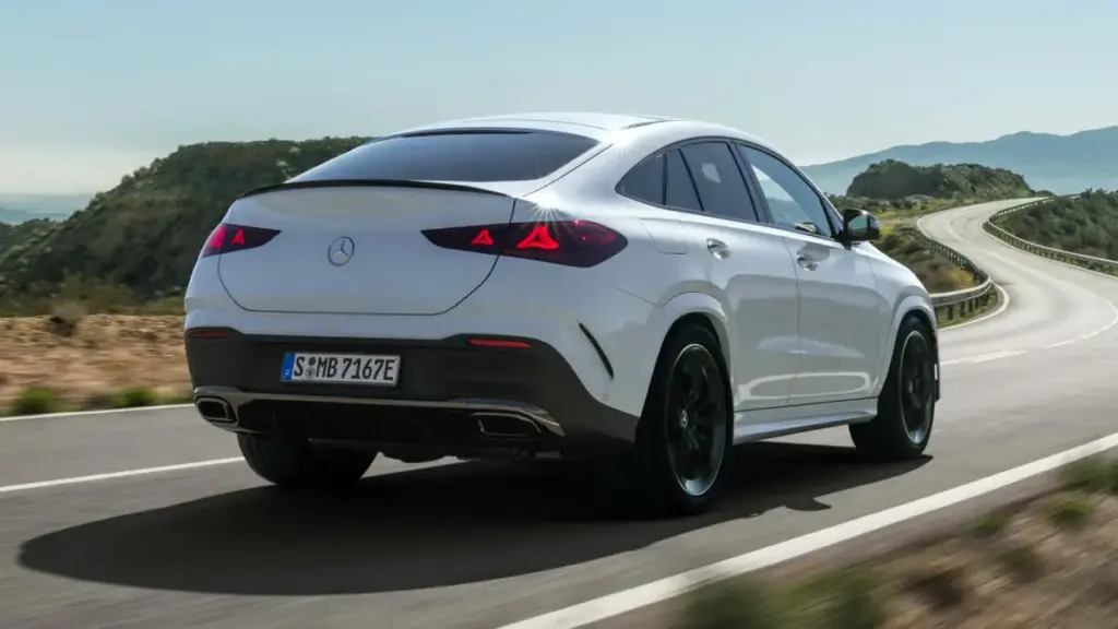 Mercedes-Benz не планує відмовлятися від кросоверів-купе