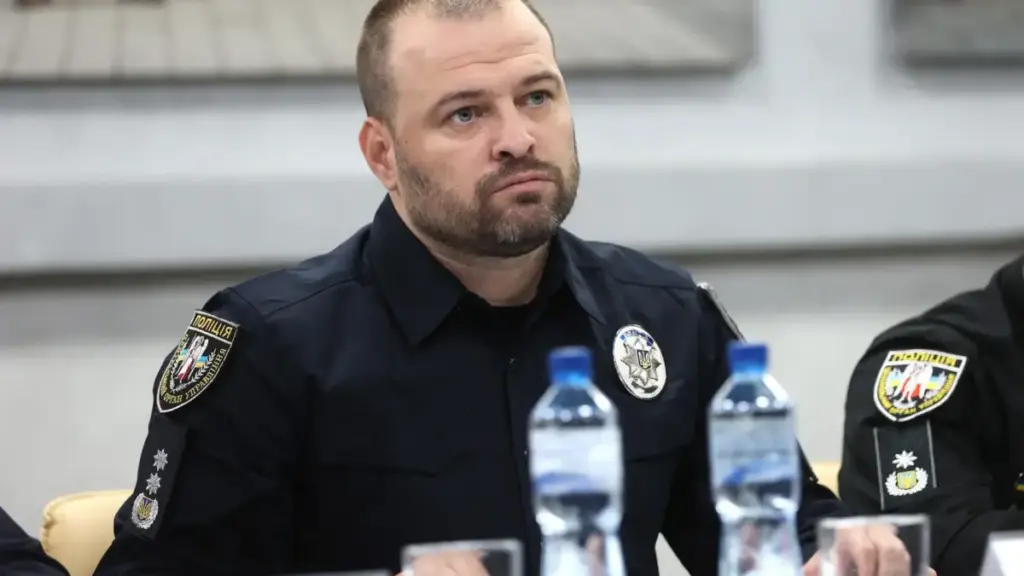 МВС та експерти обговорили правила володіння цивільною зброєю в Україні