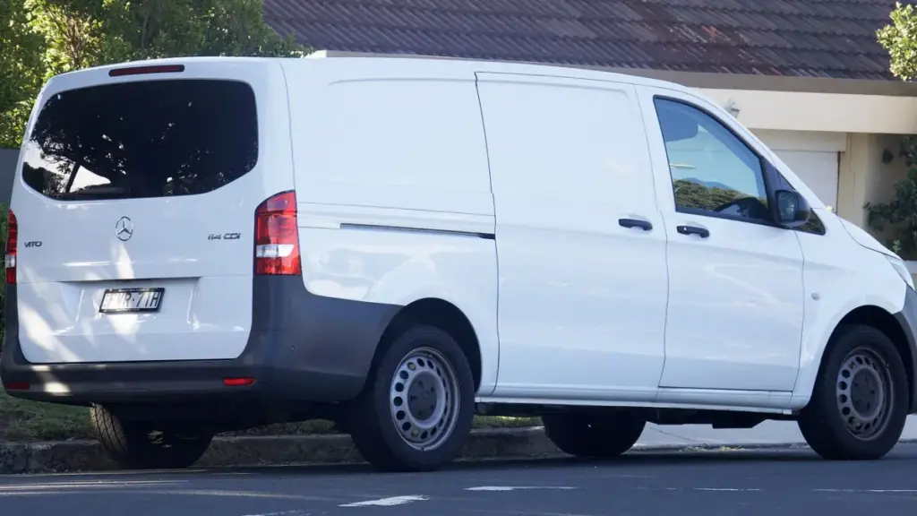 На кордоні з Угорщиною протестували мобільну митницю на базі Mercedes-Benz Vito