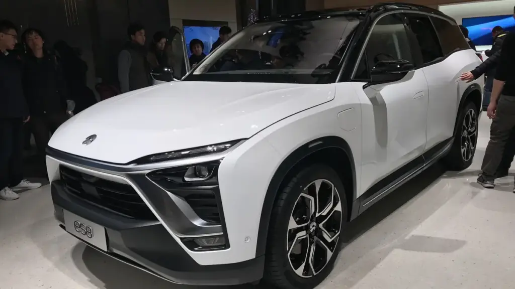 Nio готується передати покупцям 160 000-й електричний кросовер ES8 третього покоління