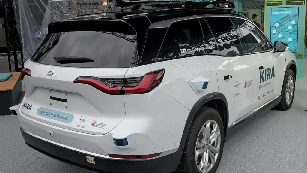 Nio готується передати покупцям 160 000-й електричний кросовер ES8 третього покоління