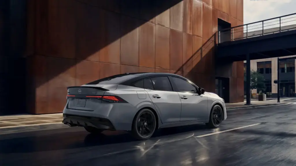 Nissan Sentra 2027 отримав версію Midnight Edition та нові ціни