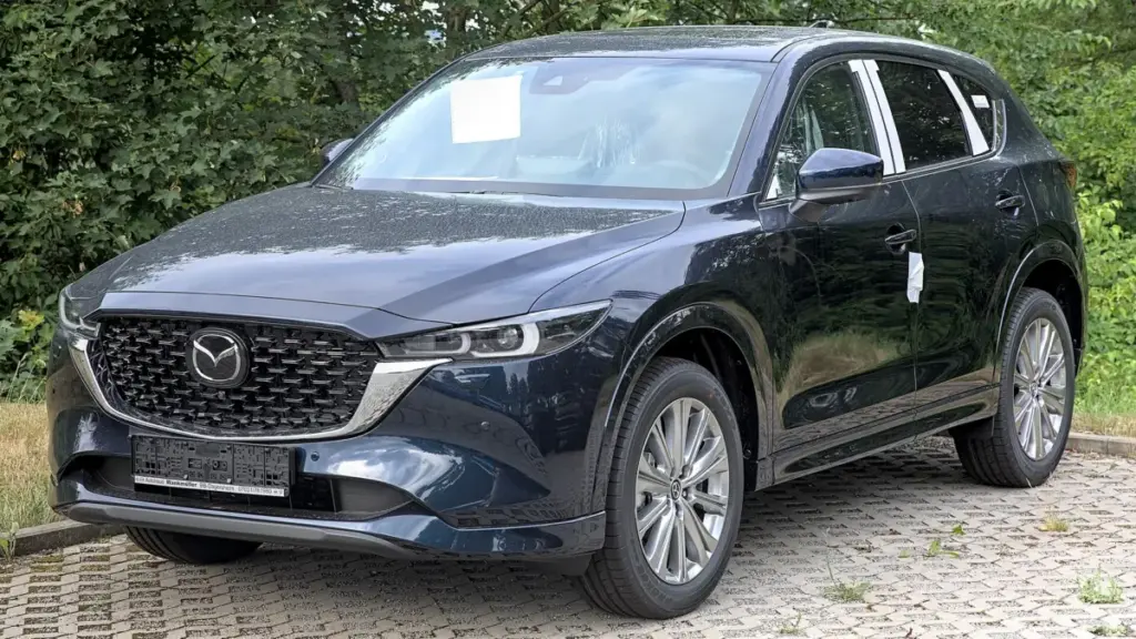 Нова Mazda CX-5 виходить на ринок України: ціни та комплектації