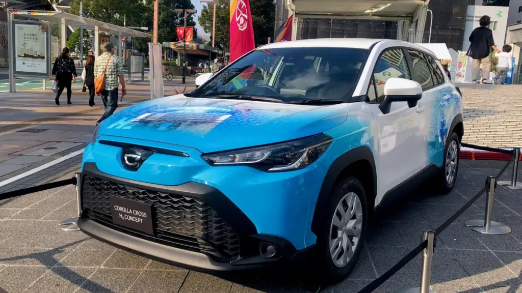 Нова Toyota Corolla отримає чотири варіанти силових установок