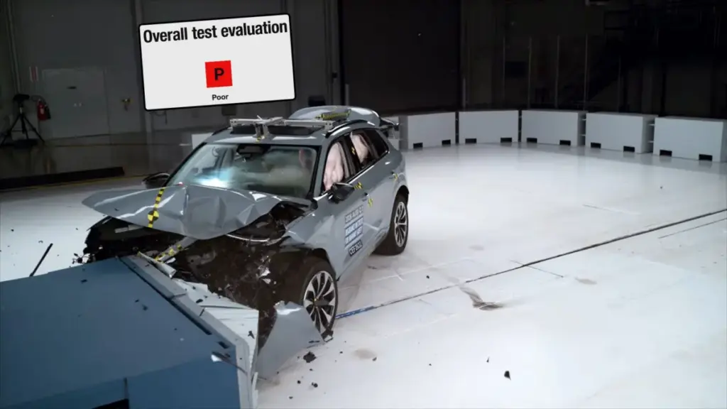 Новий Audi Q3 отримав низьку оцінку за безпеку від IIHS через задні ремені