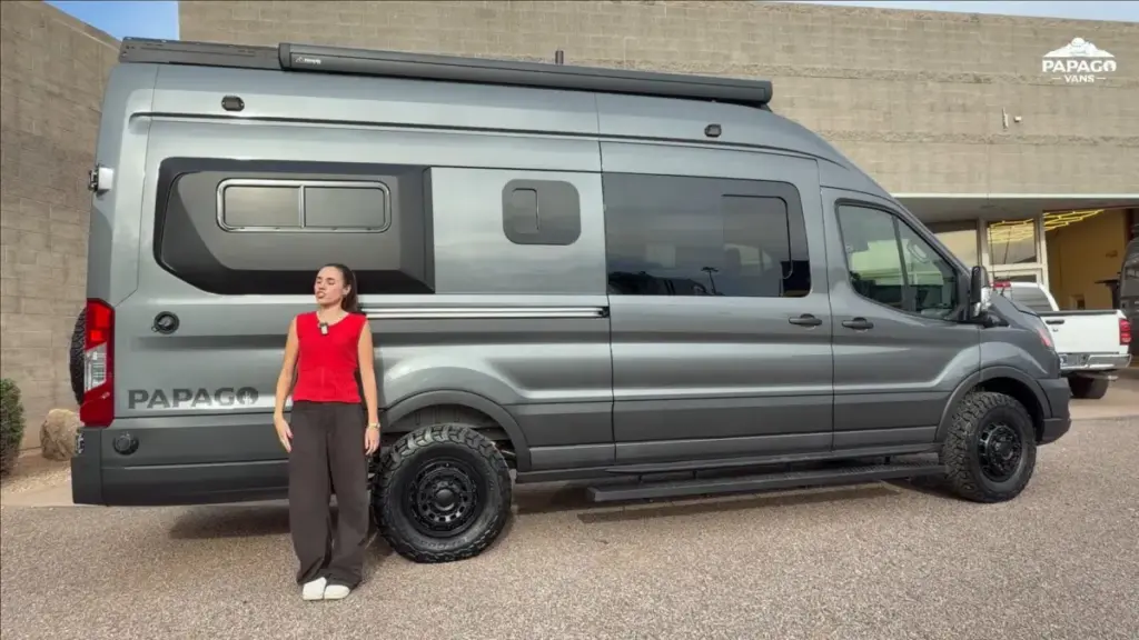 Papago Vans представила новий дім на колесах на базі Ford Transit