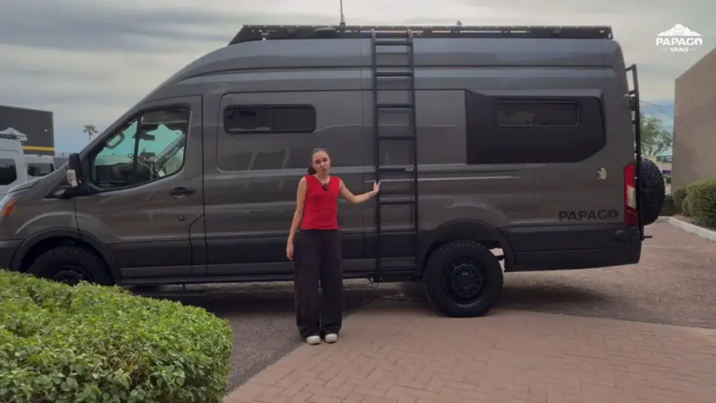 Papago Vans представила новий дім на колесах на базі Ford Transit