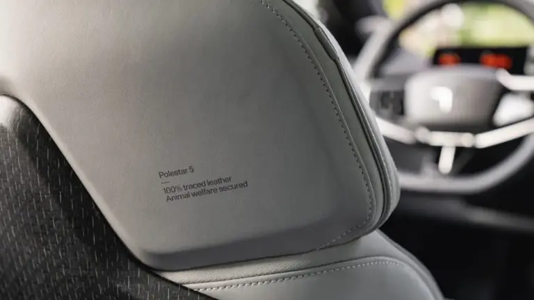Polestar 5 отримає легкі екоматеріали з льону від компанії Bcomp