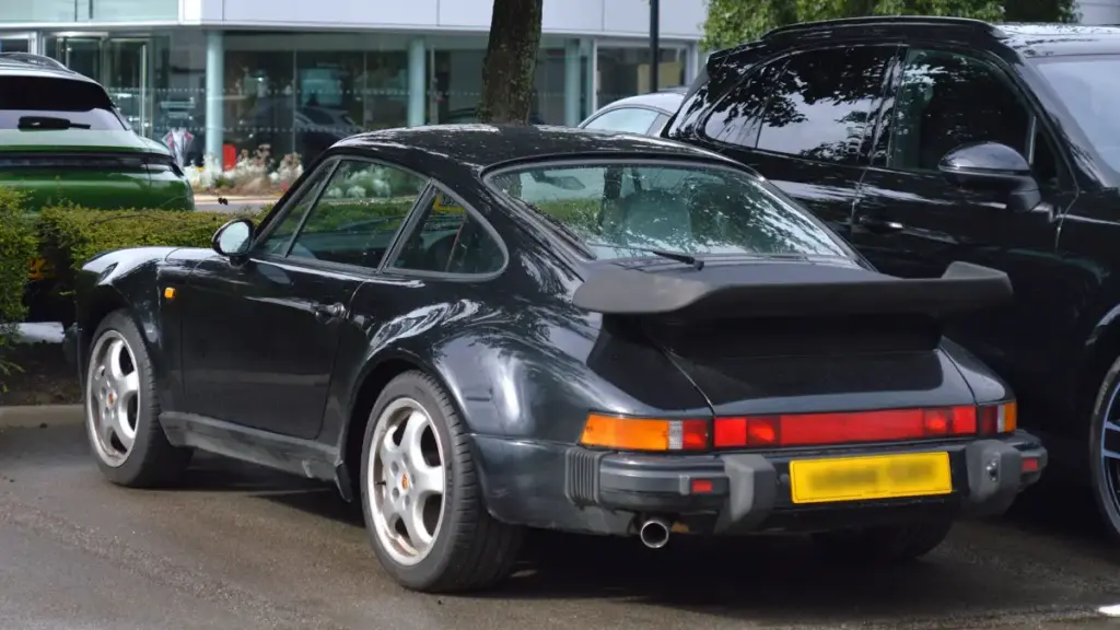 Porsche переглянула плани щодо електромобілів та готує гібриди