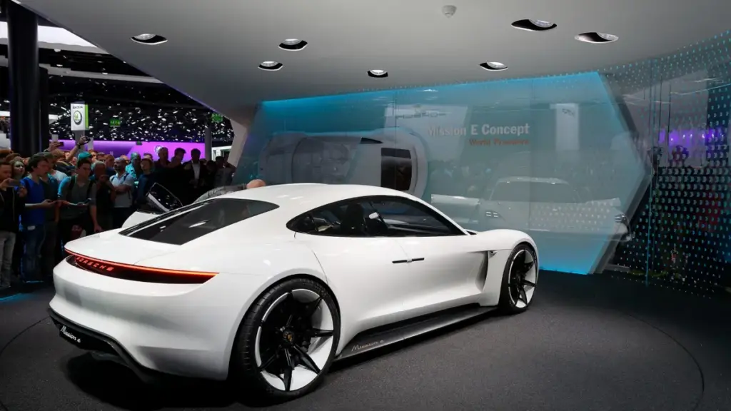 Porsche показала концепт гібридного суперкара Mission S