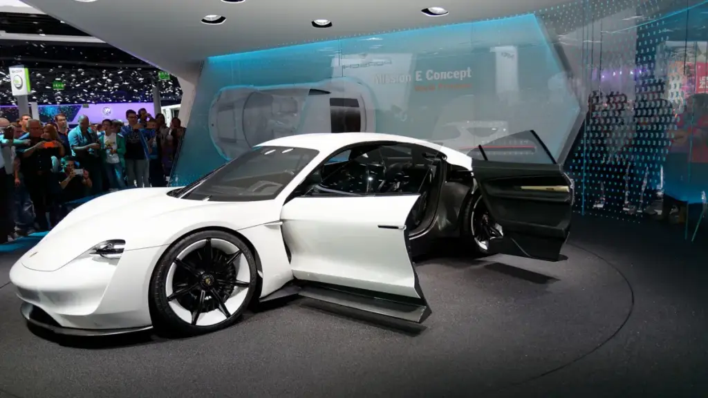 Porsche показала концепт гібридного суперкара Mission S