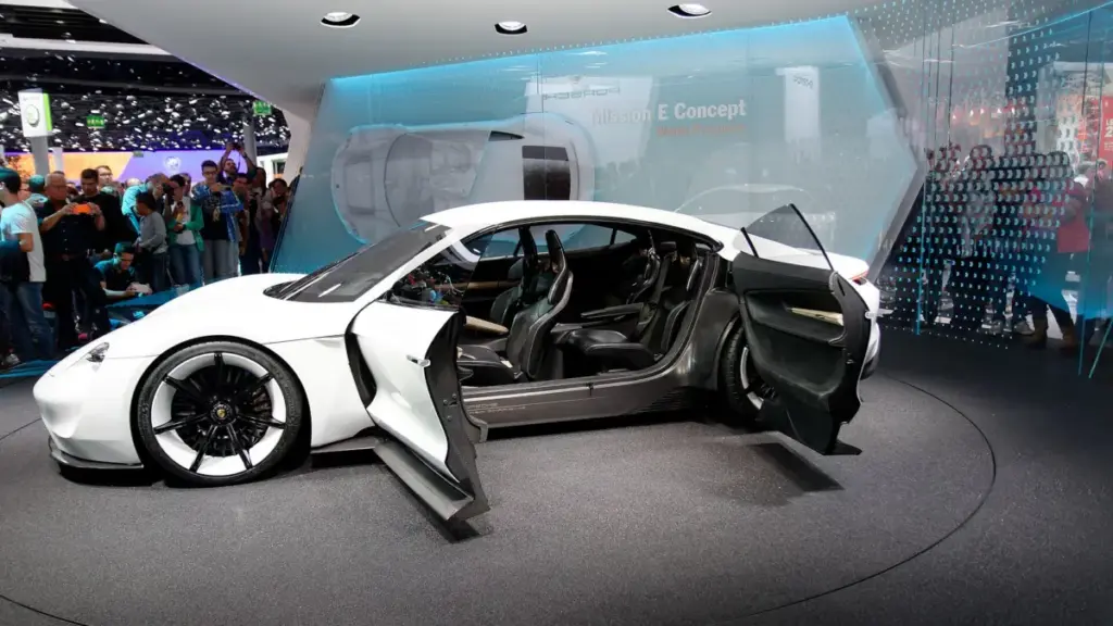 Porsche показала концепт гібридного суперкара Mission S