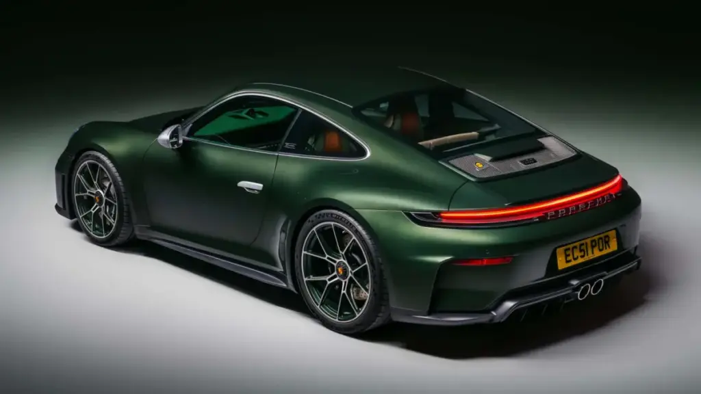 Porsche випустила лімітований 911 GT3 Touring на честь 75-річчя у Британії