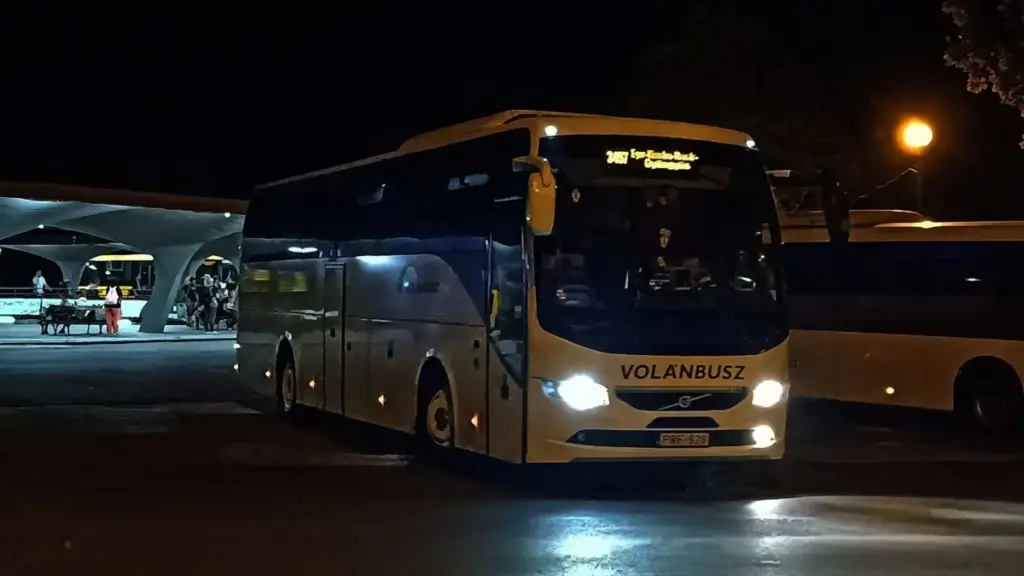 Преміальний автобус Volvo 9700 повертається на європейський ринок