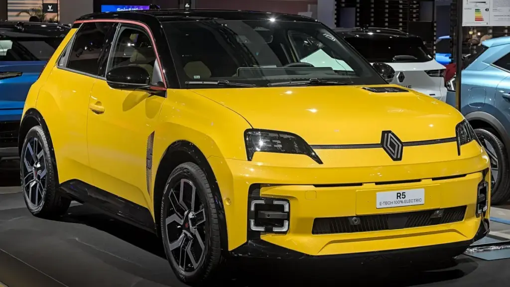 Renault готує оновлення для електромобіля Renault 5 та скорочує час розробки