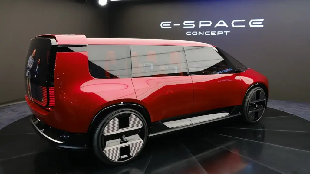 Renault представила електричний концепт-мінівен E-Space