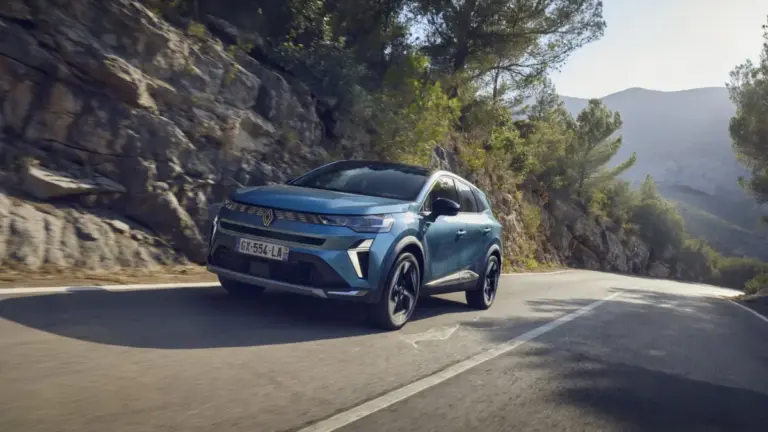 Renault відкликає гібриди Captur і Symbioz через ризик загоряння
