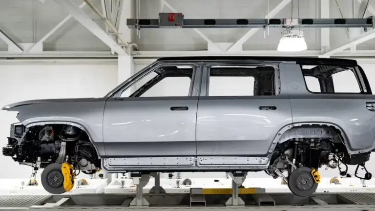 Rivian та Redwood Materials розширюють партнерство з переробки батарей