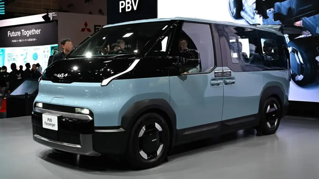 Семимісний Kia PV5 Passenger отримав державну знижку у Великій Британії