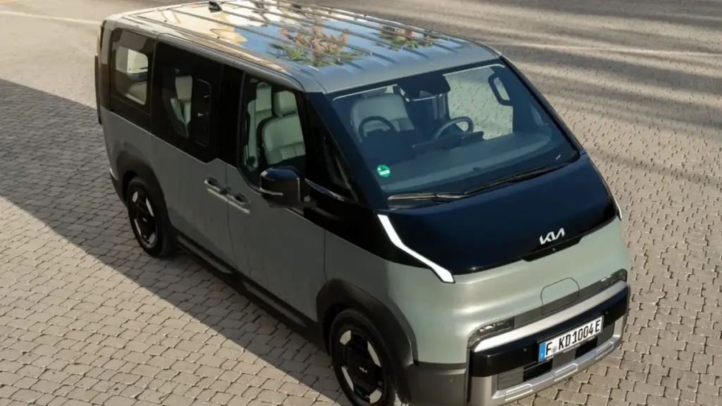 Семимісний Kia PV5 Passenger отримав державну знижку у Великій Британії