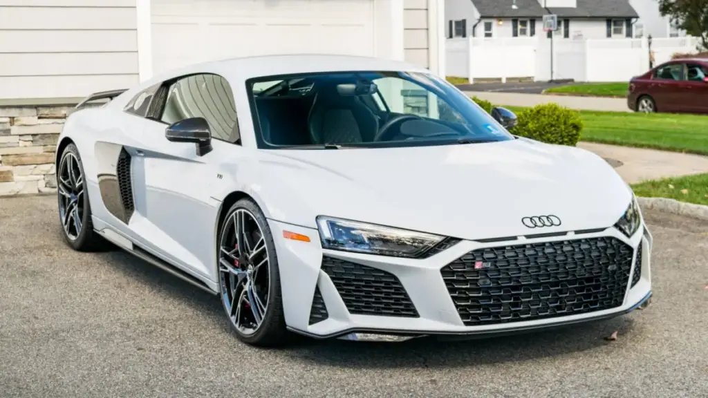 Шестирічний Audi R8 продали майже за початкову ціну попри викрадення