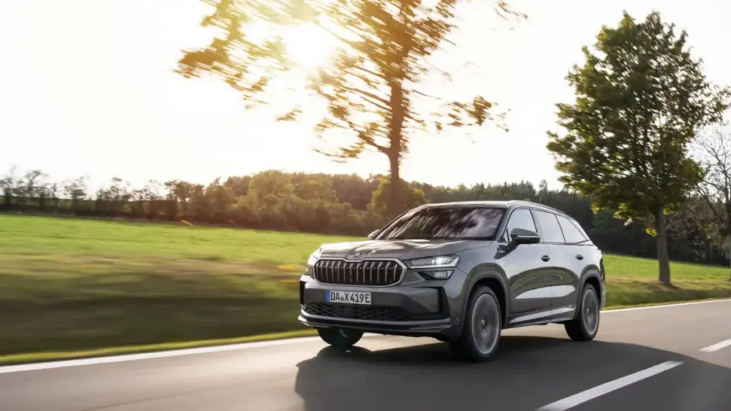 Škoda Kodiaq святкує 10-річчя: потужніший гібрид та версія Laurin & Klement