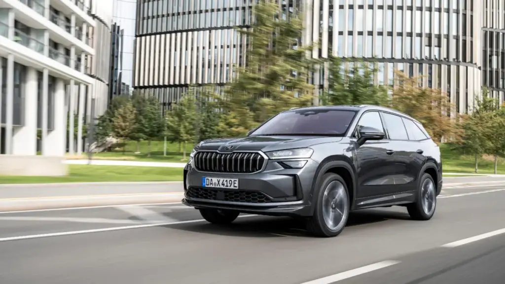 Škoda Kodiaq святкує 10-річчя: потужніший гібрид та версія Laurin & Klement