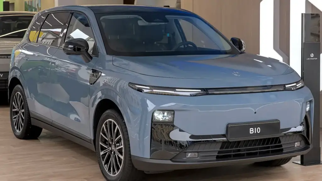 Stellantis і Leapmotor почали виробництво електрокросовера B10 у Іспанії