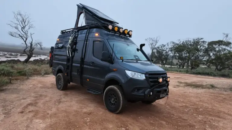 Summit Vans створила сімейний кемпер Salt Lake на базі Mercedes-Benz Sprinter