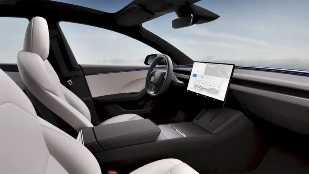 Tesla Model 3 відкликають у Європі через проблеми з подушками безпеки