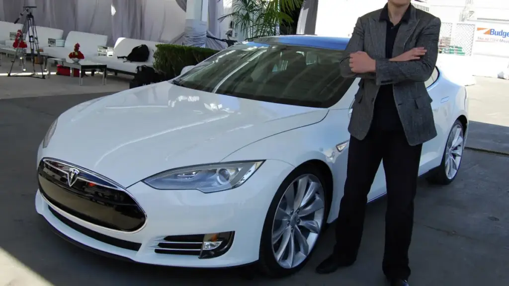 Tesla прозвітувала про падіння прибутку у третьому кварталі через інвестиції в ШІ