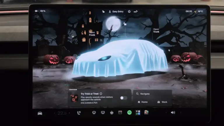 Tesla випустила оновлення з «паранормальним» режимом до Гелловіну