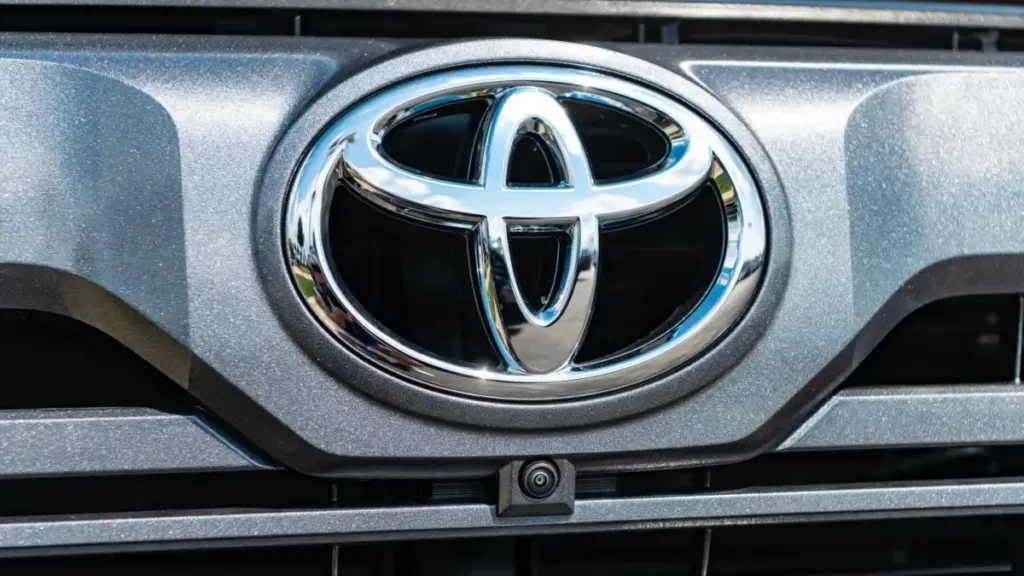 Toyota розпочне виробництво гібридного Lexus NX у Канаді в грудні