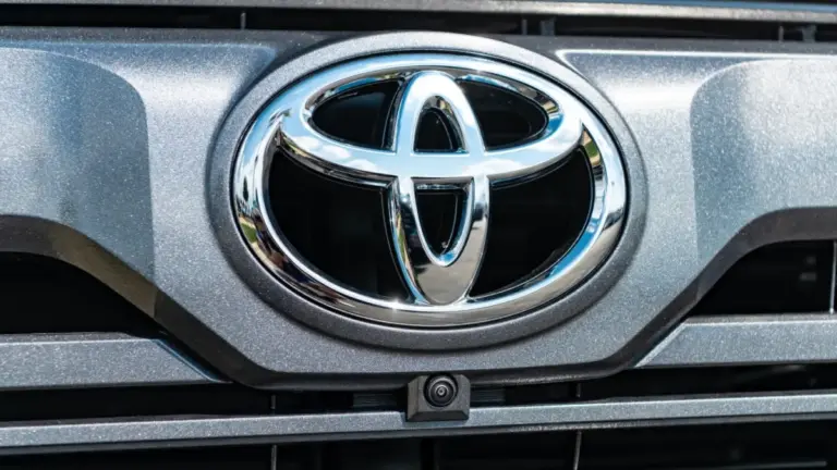Toyota розпочне виробництво гібридного Lexus NX у Канаді в грудні