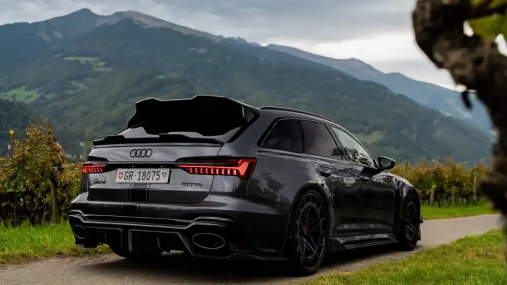 Тюнери MTM показали потужний універсал Audi RS 6 Avant у чорному стилі