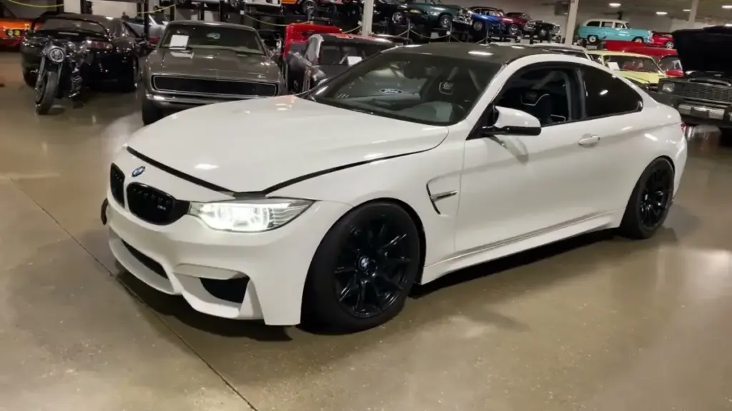 Тюнінгований BMW M4 2015 року виставили на продаж за $46 900
