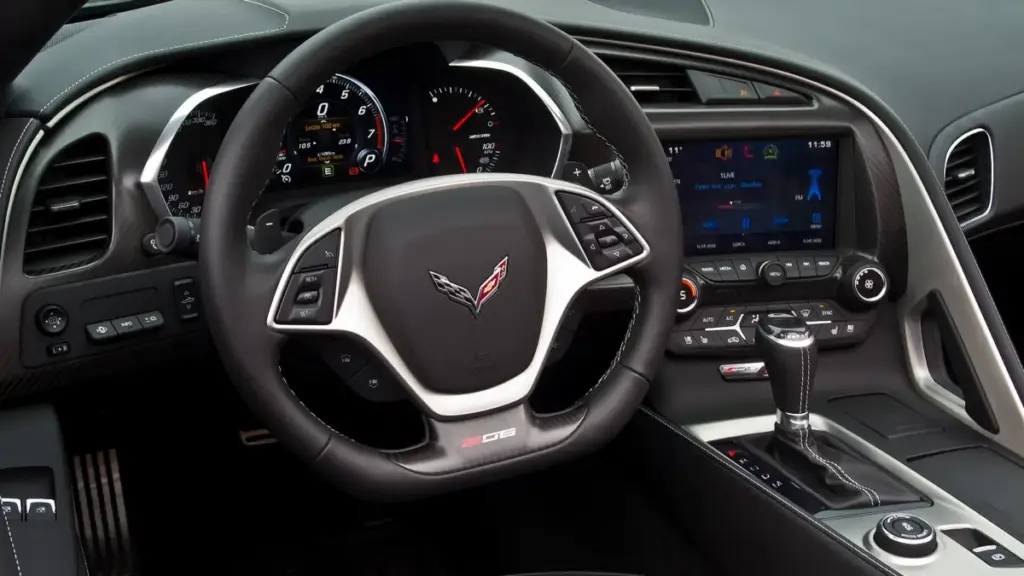 У GM оцінили шанси на випуск гібридного Chevrolet Corvette Z06X