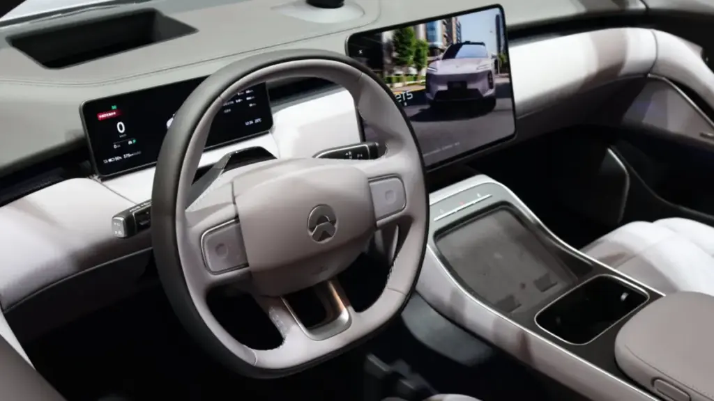 У Китаї налічується близько 15 мільйонів авто з системою NOA