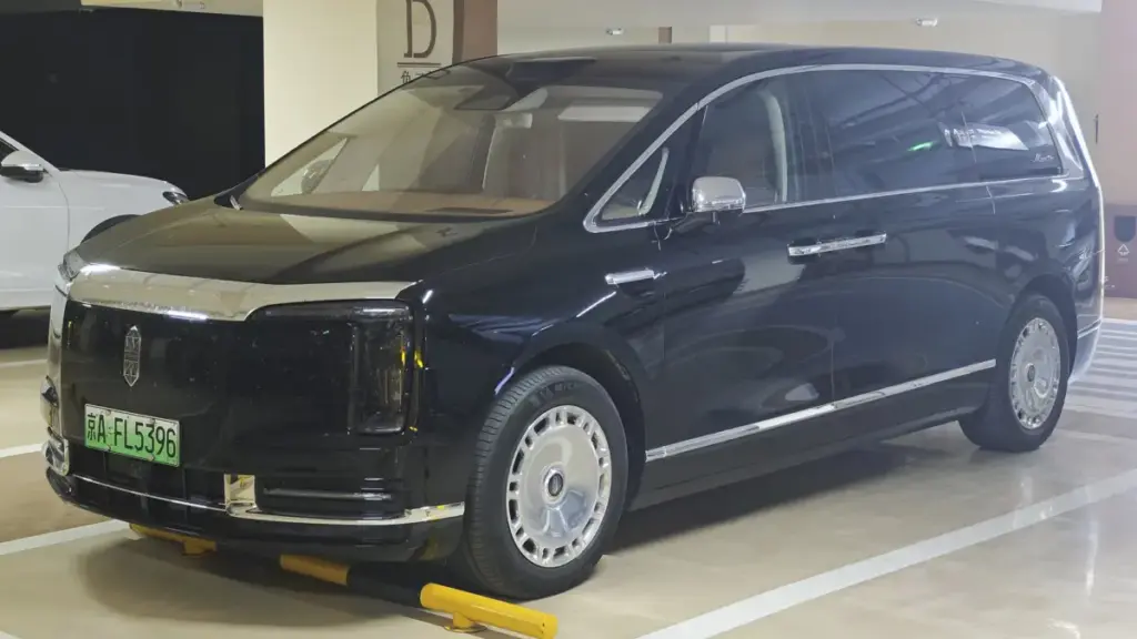 У Китаї розпочали розслідування щодо гальмівної системи мінівена Maextro V800