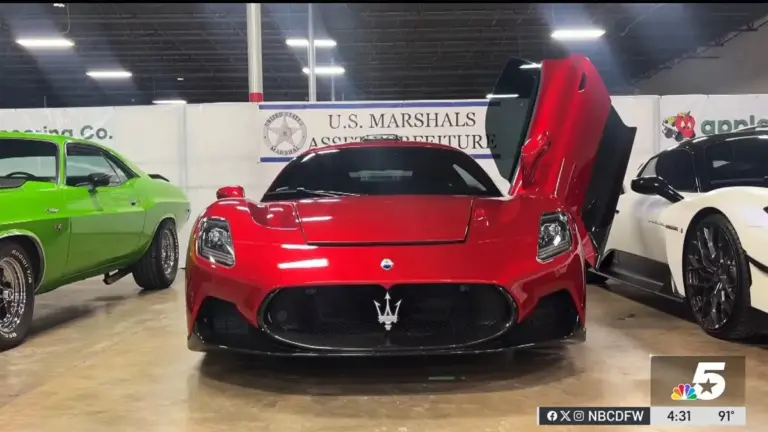 У США конфіскували та виставлять на аукціон понад 90 колекційних авто шахрая