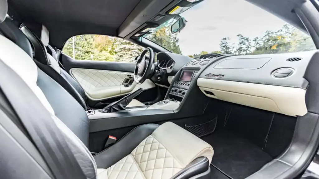 У США продають Lamborghini Gallardo Spyder 2008 року з мінімальним пробігом