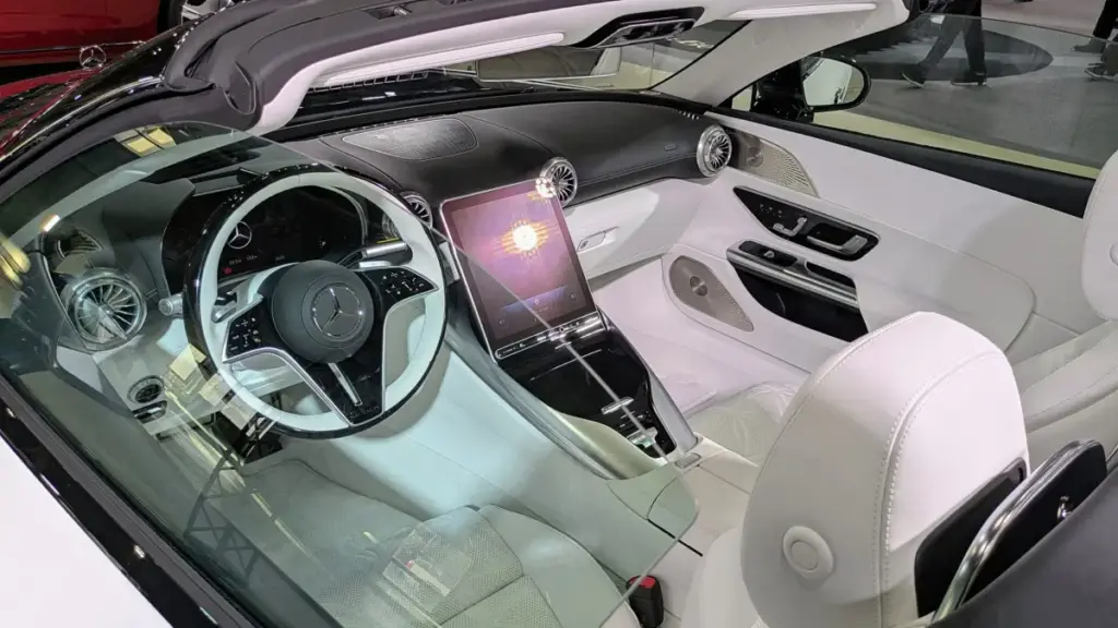 У США продають майже новий Mercedes-Maybach SL 680 із пробігом лише 856 км