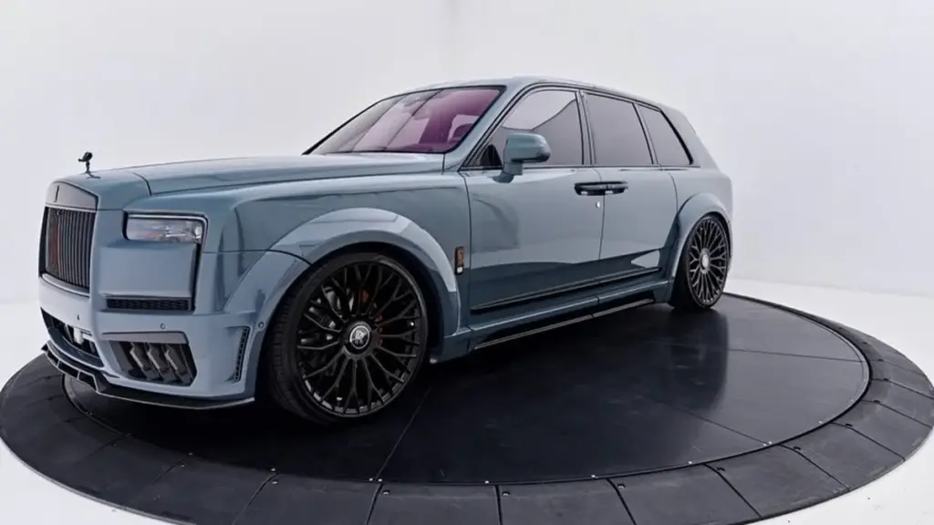У США продають тюнінгований Rolls-Royce Cullinan 2025 року за $577 800
