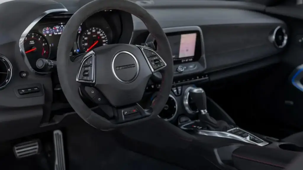 Уживаний Chevrolet Camaro ZL1 з пакетом 1LE продали майже за початковою ціною