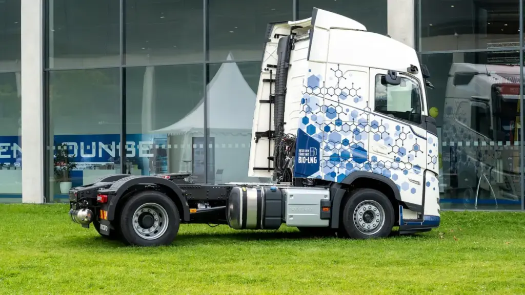 Український перевізник вперше поповнив парк тягачами Volvo FH Aero