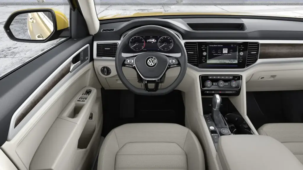 Volkswagen відкликає сотні тисяч кросоверів через ризик втрати керування